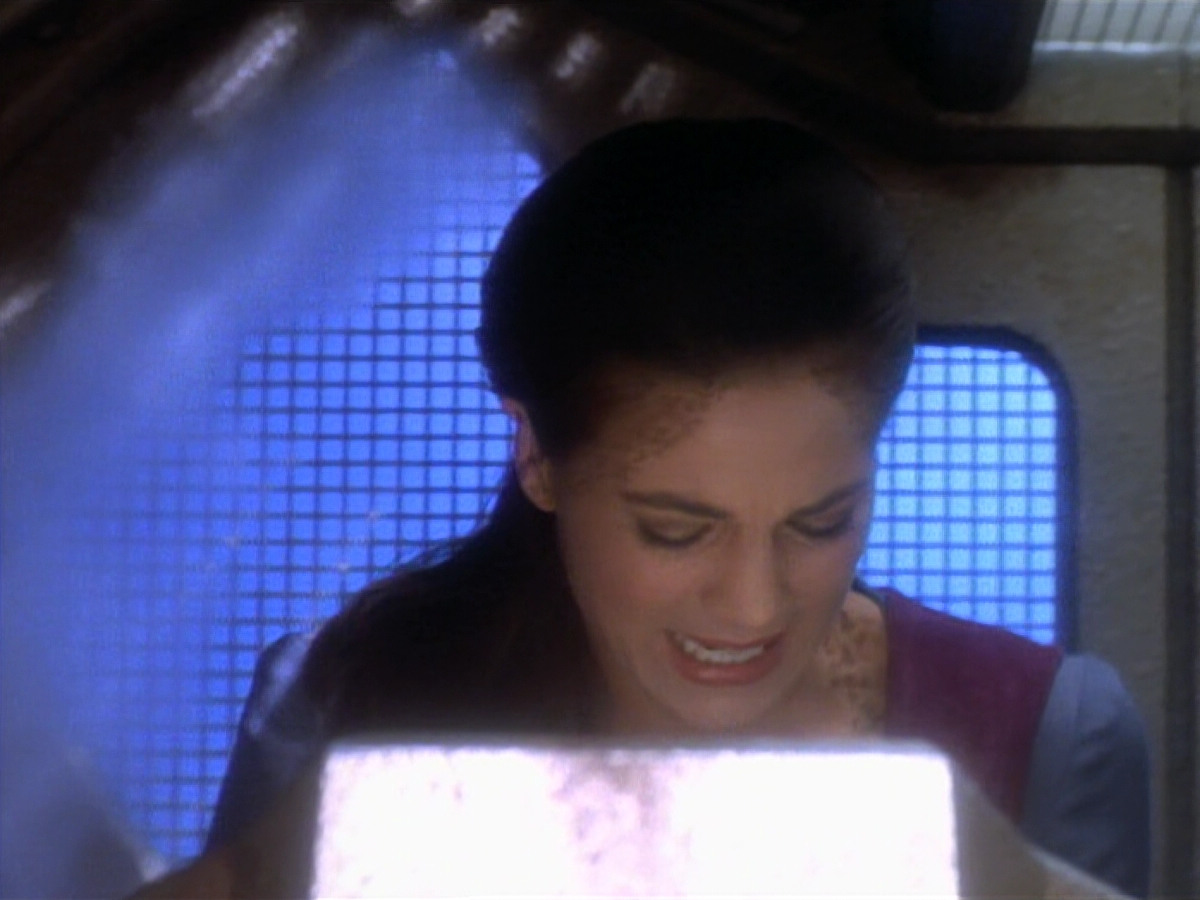 extant_StarTrekDS9_2x03-TheSiege_02542.jpg