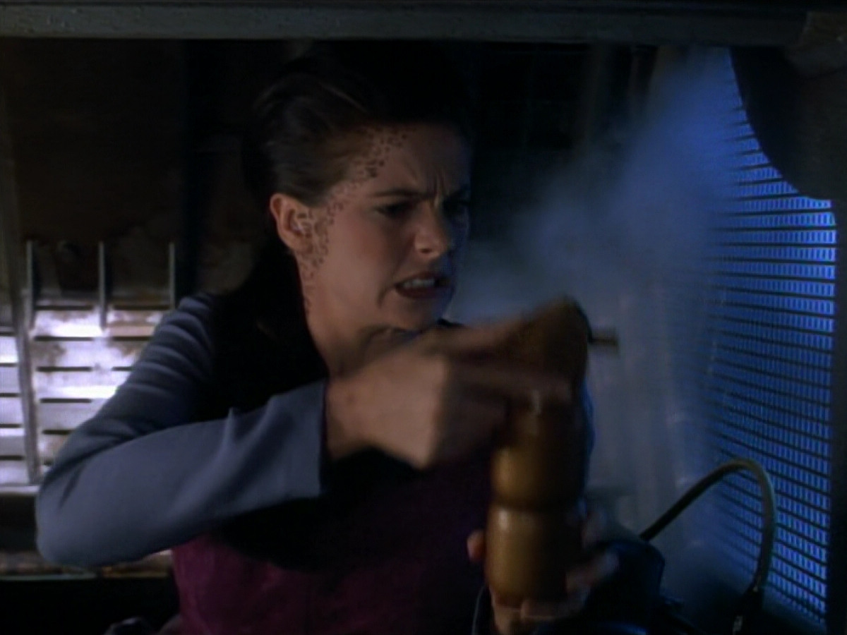 extant_StarTrekDS9_2x03-TheSiege_02549.jpg