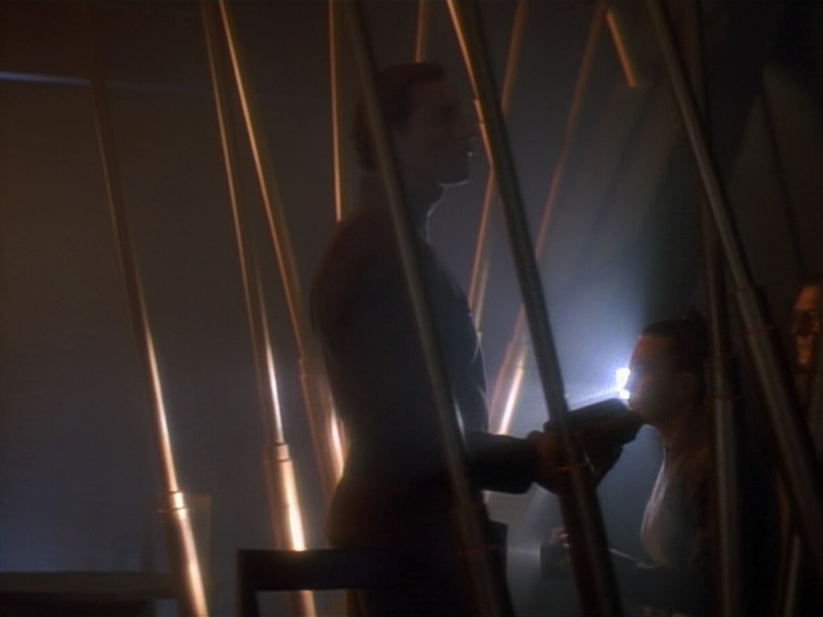 extant_StarTrekDS9_2x03-TheSiege_02597.jpg
