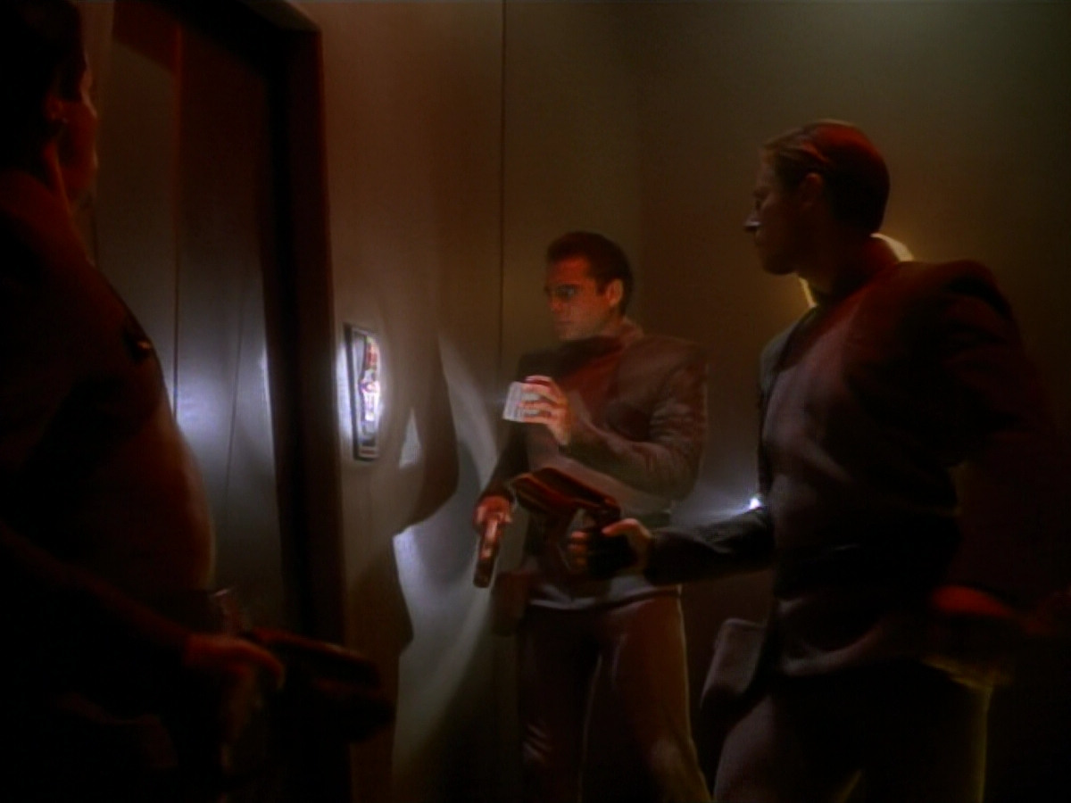 extant_StarTrekDS9_2x03-TheSiege_02618.jpg