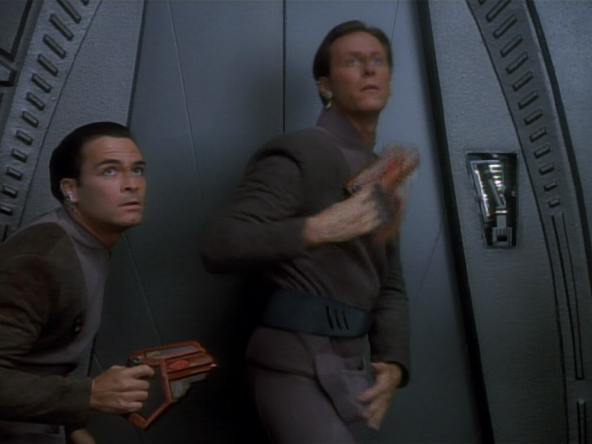 extant_StarTrekDS9_2x03-TheSiege_02651.jpg