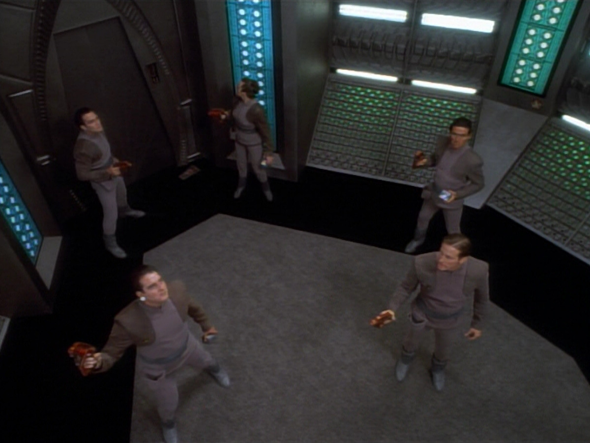 extant_StarTrekDS9_2x03-TheSiege_02666.jpg