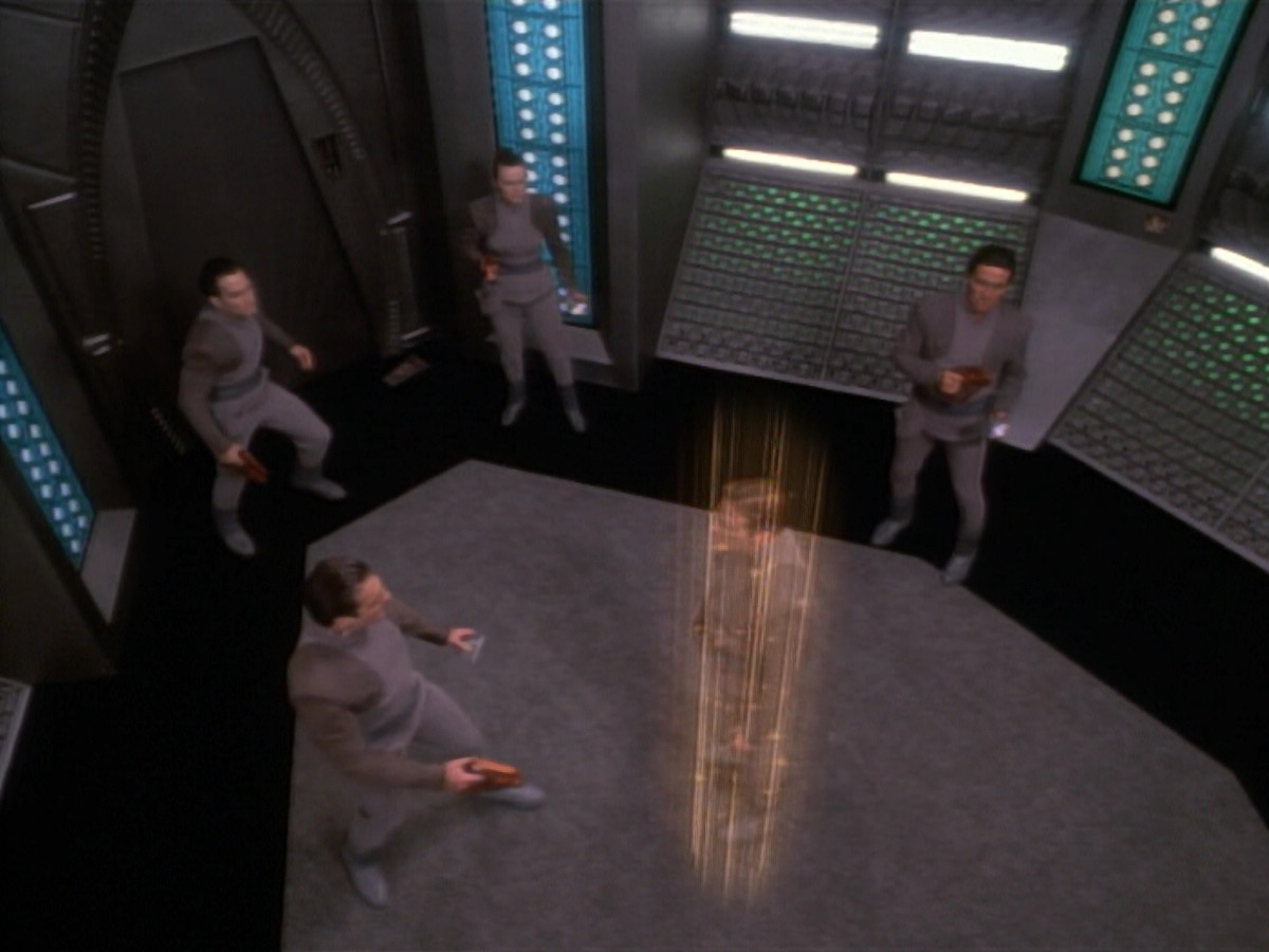 extant_StarTrekDS9_2x03-TheSiege_02702.jpg