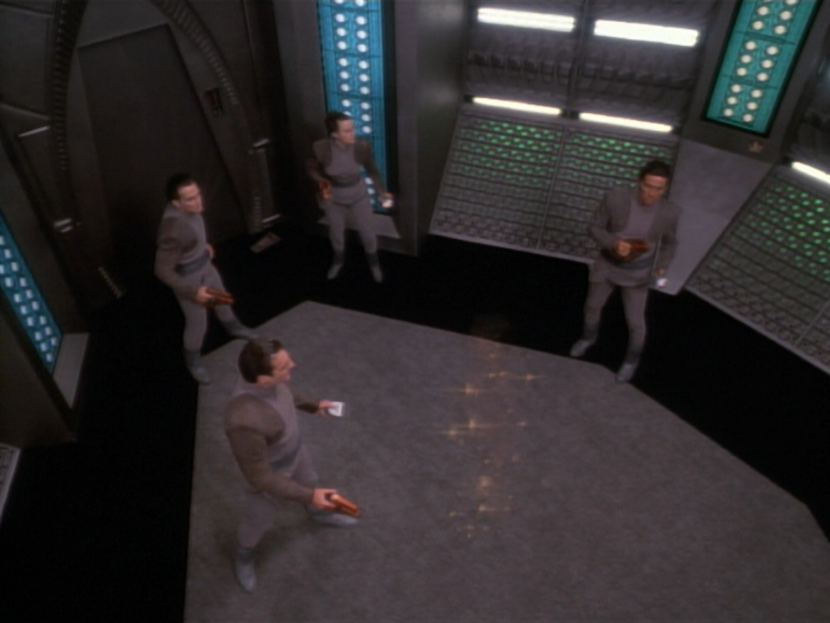 extant_StarTrekDS9_2x03-TheSiege_02704.jpg