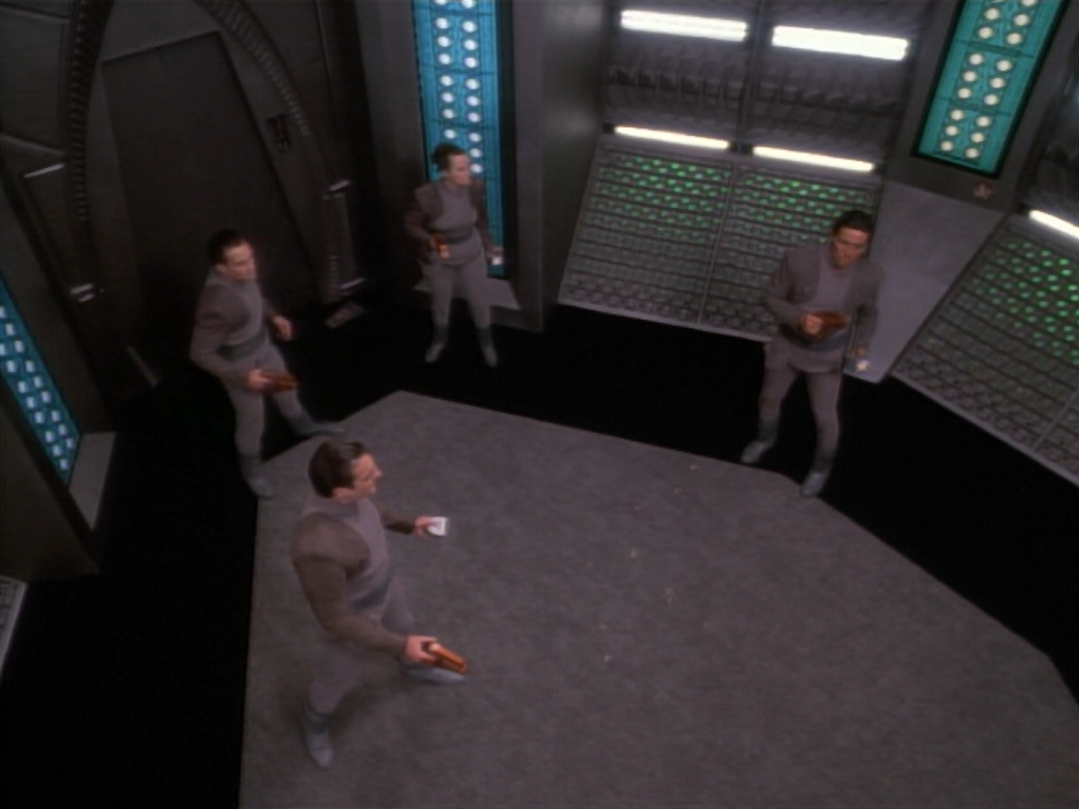 extant_StarTrekDS9_2x03-TheSiege_02705.jpg