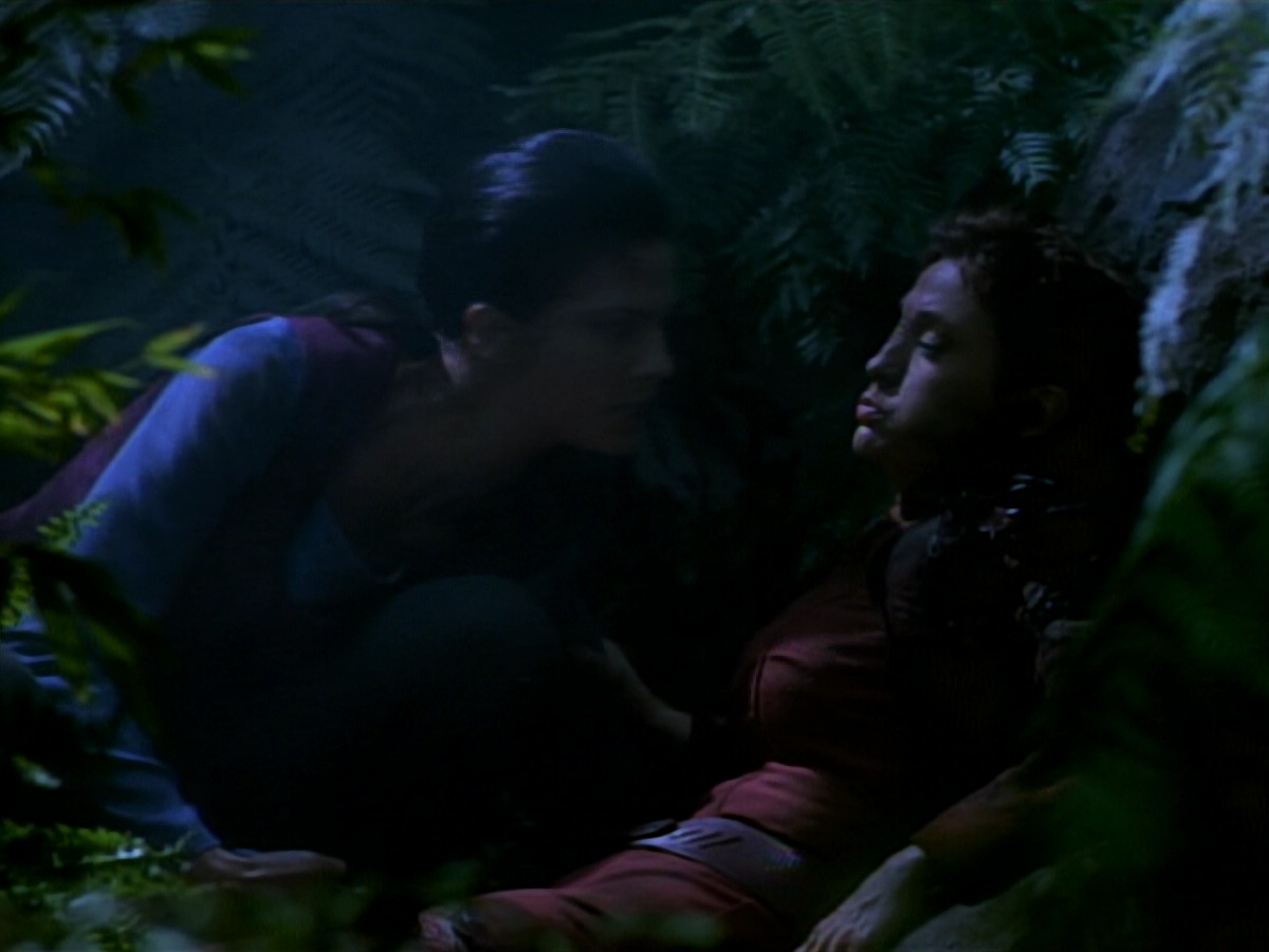 extant_StarTrekDS9_2x03-TheSiege_02825.jpg