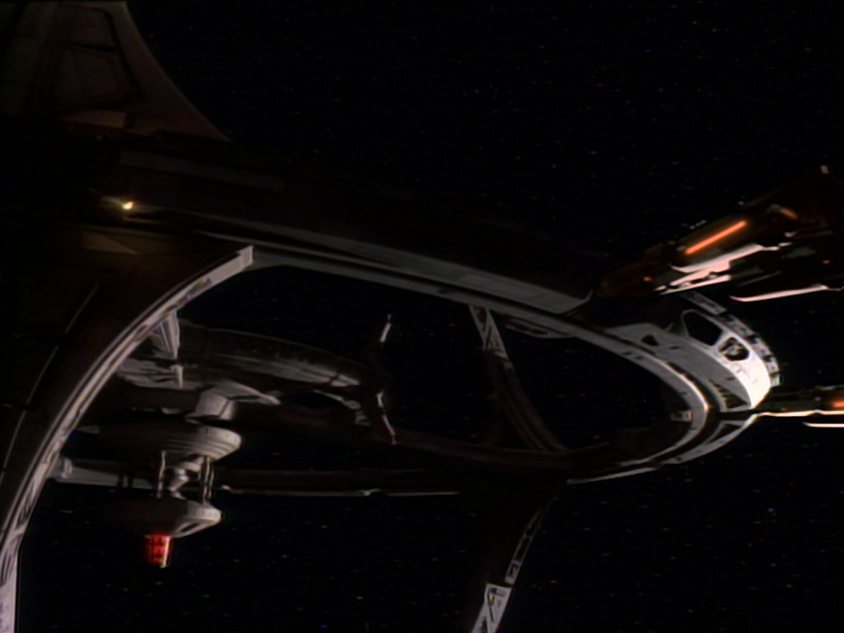 extant_StarTrekDS9_2x03-TheSiege_02859.jpg