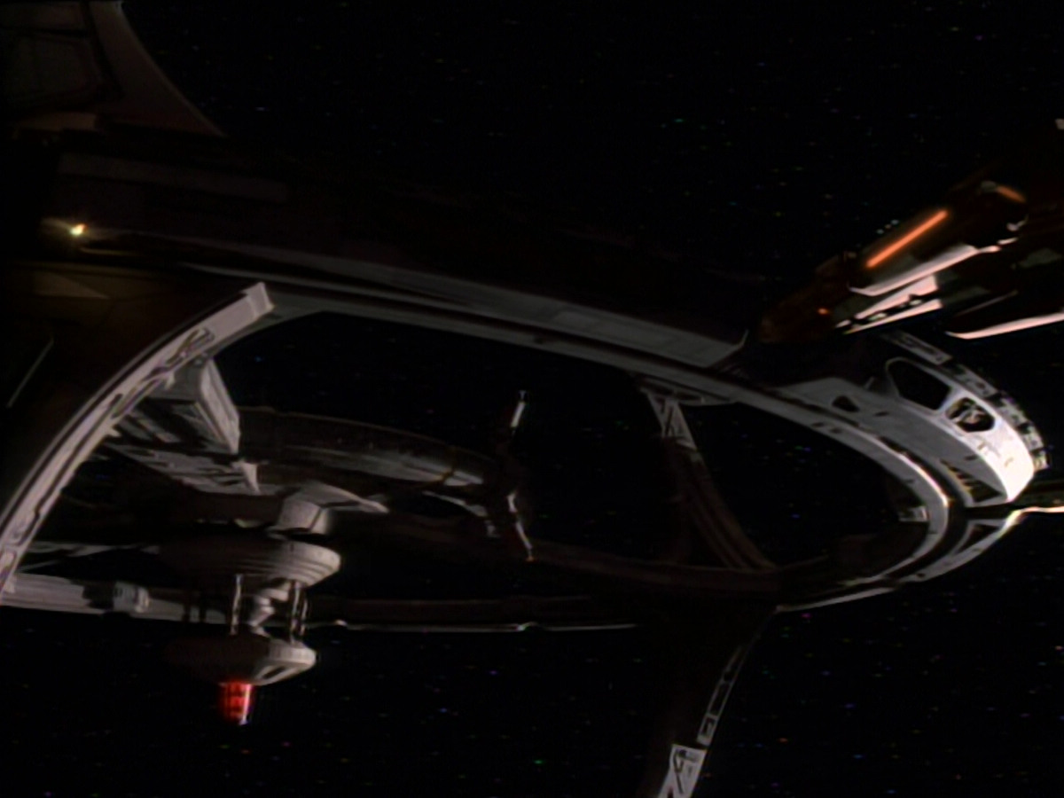extant_StarTrekDS9_2x03-TheSiege_02862.jpg