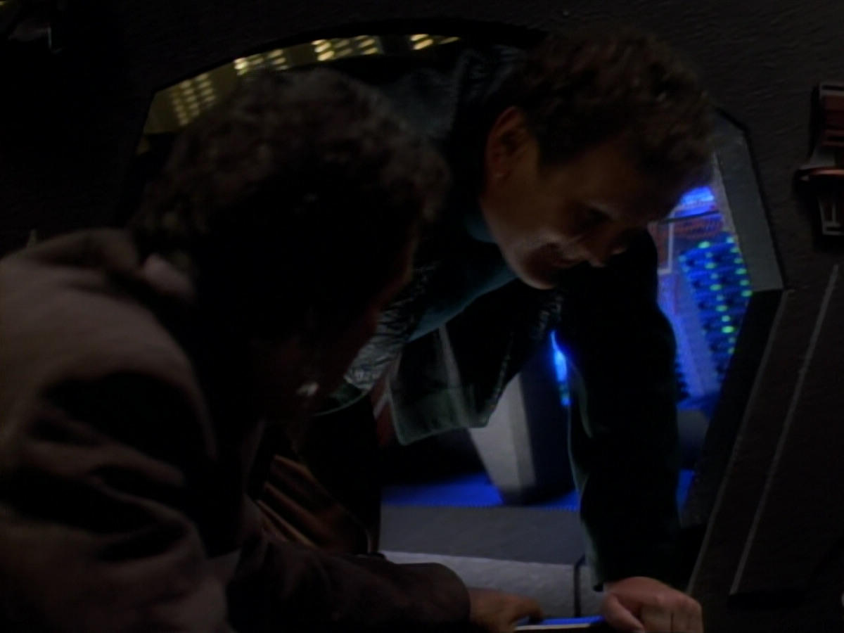 extant_StarTrekDS9_2x03-TheSiege_02865.jpg