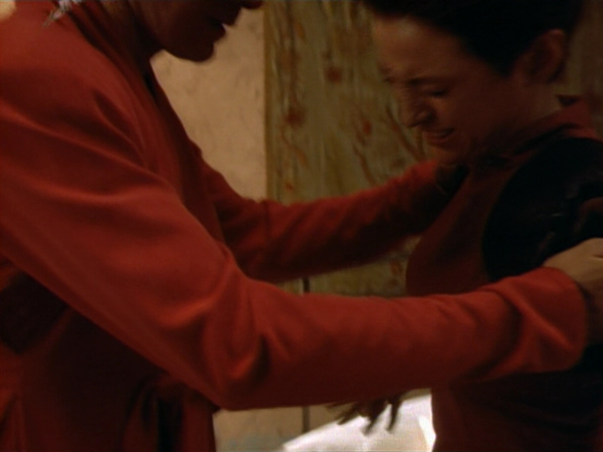 extant_StarTrekDS9_2x03-TheSiege_03029.jpg