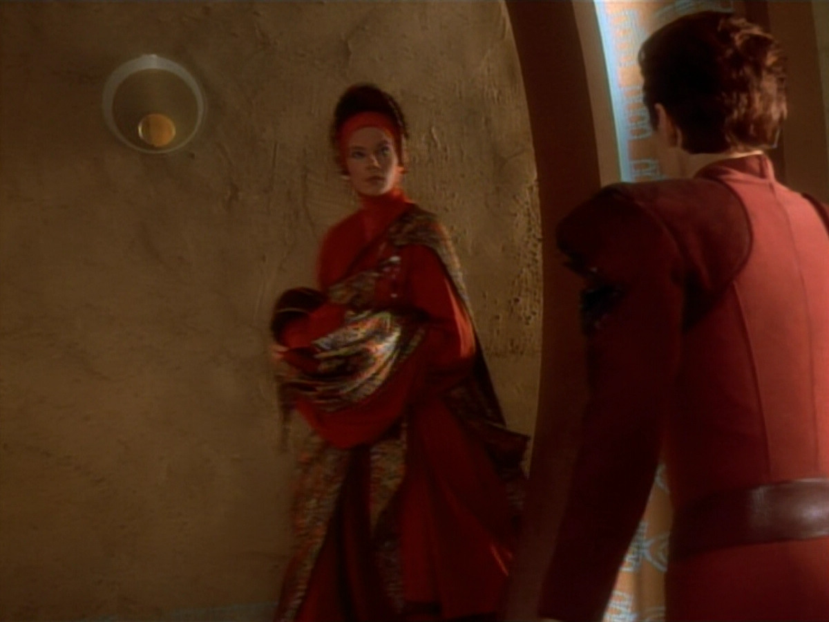 extant_StarTrekDS9_2x03-TheSiege_03052.jpg