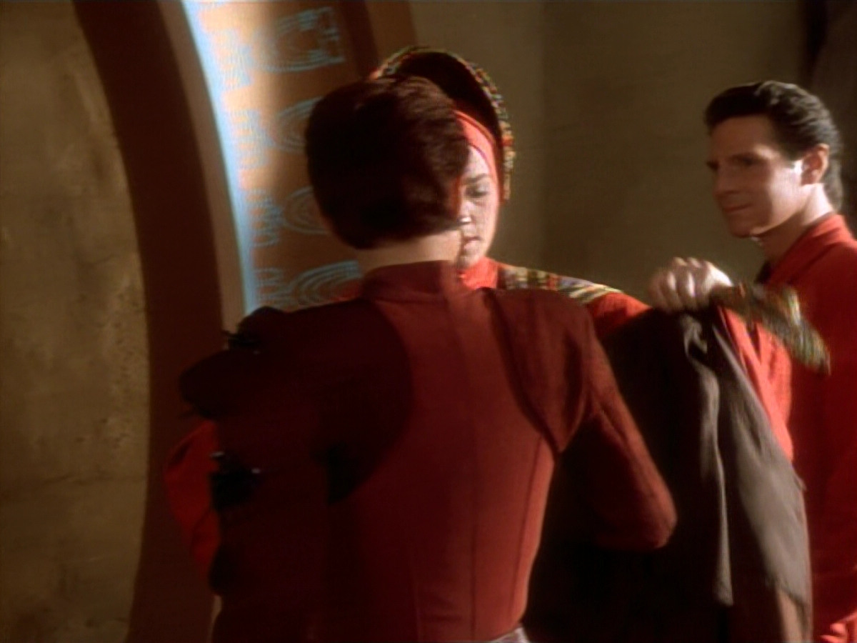 extant_StarTrekDS9_2x03-TheSiege_03057.jpg