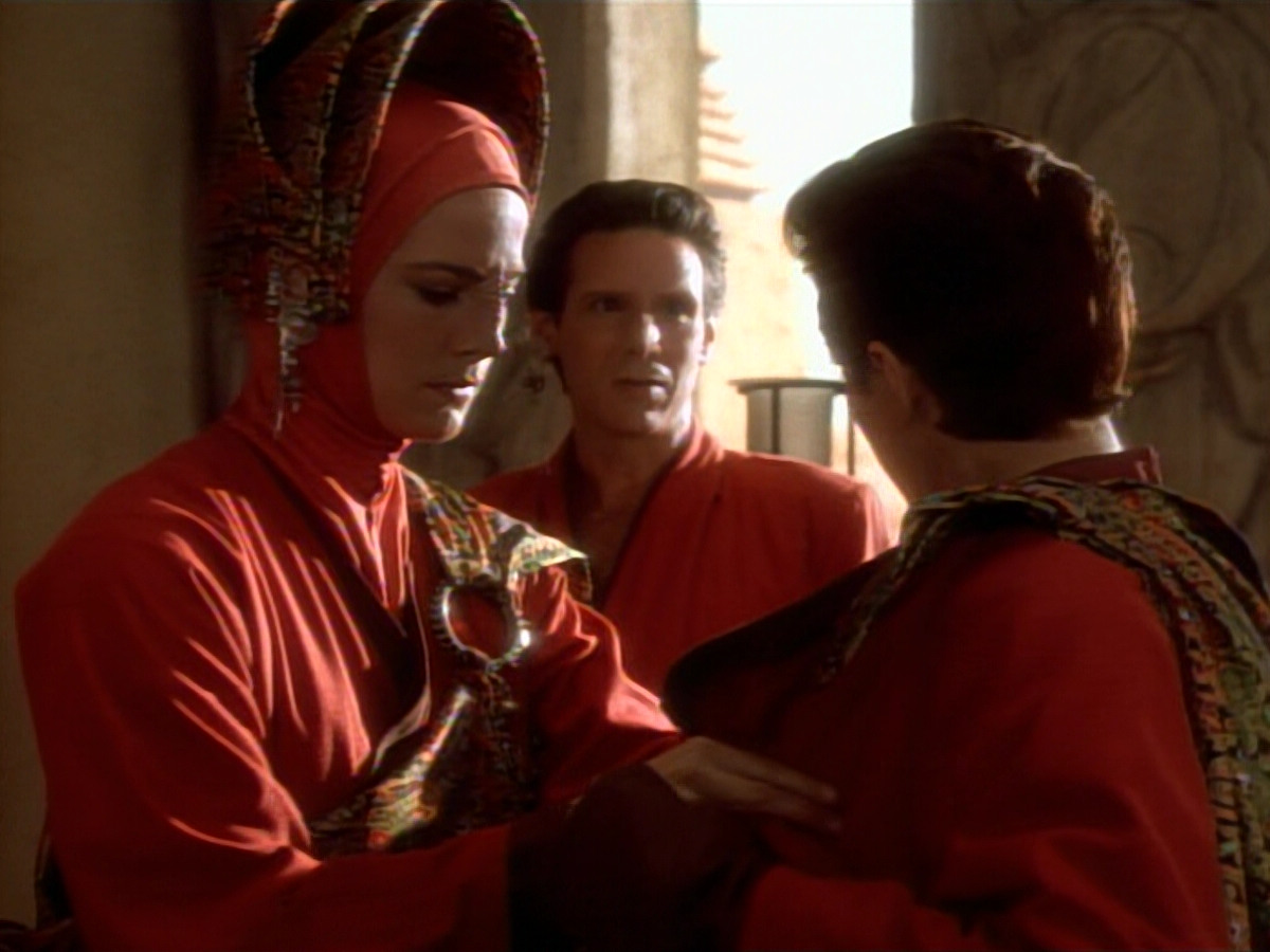 extant_StarTrekDS9_2x03-TheSiege_03069.jpg