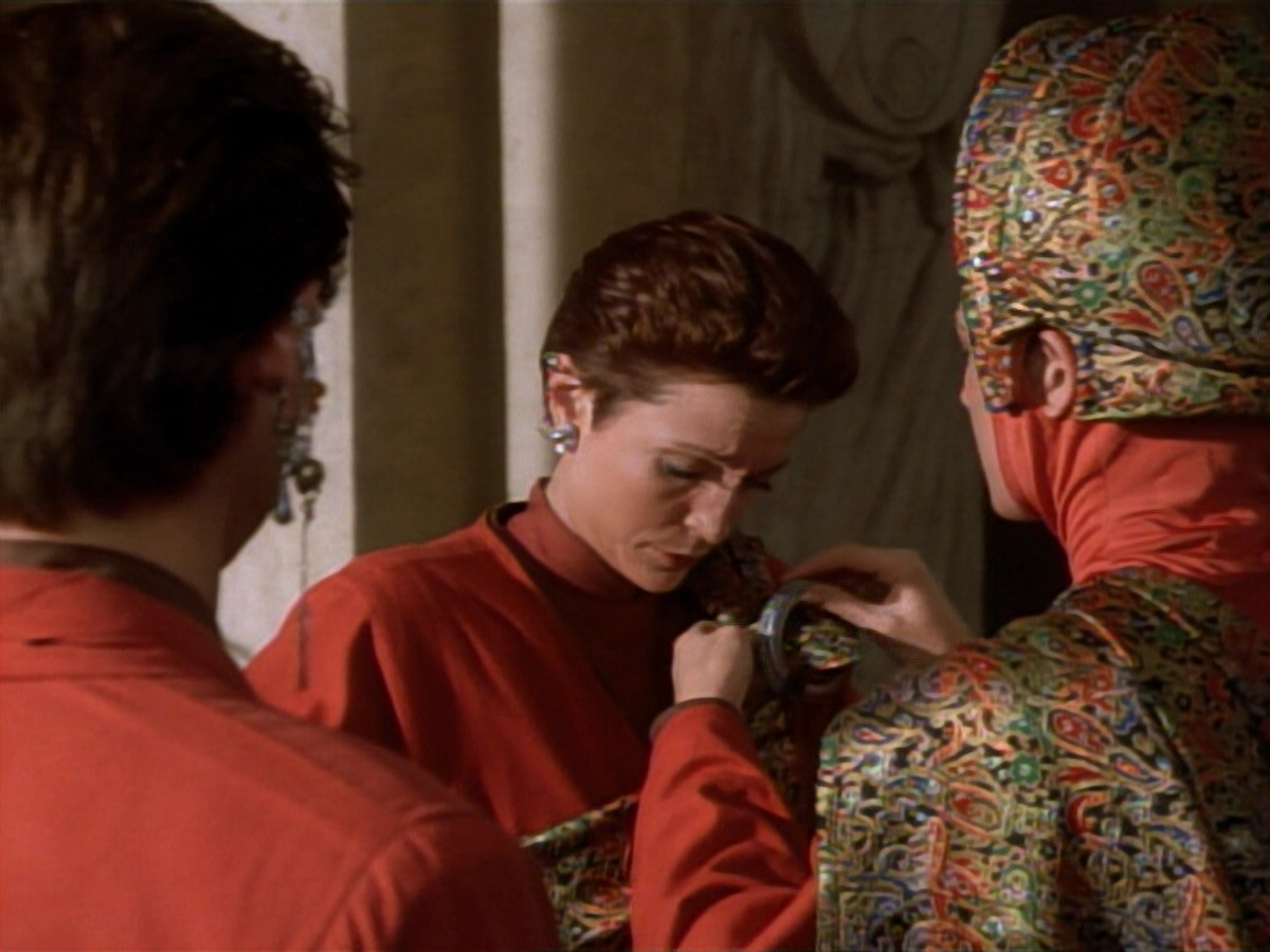 extant_StarTrekDS9_2x03-TheSiege_03076.jpg