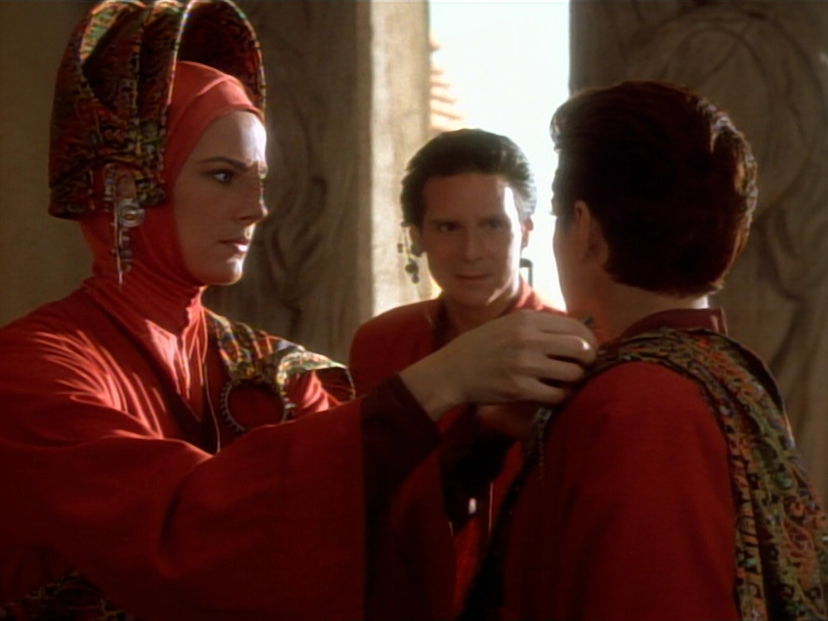 extant_StarTrekDS9_2x03-TheSiege_03087.jpg