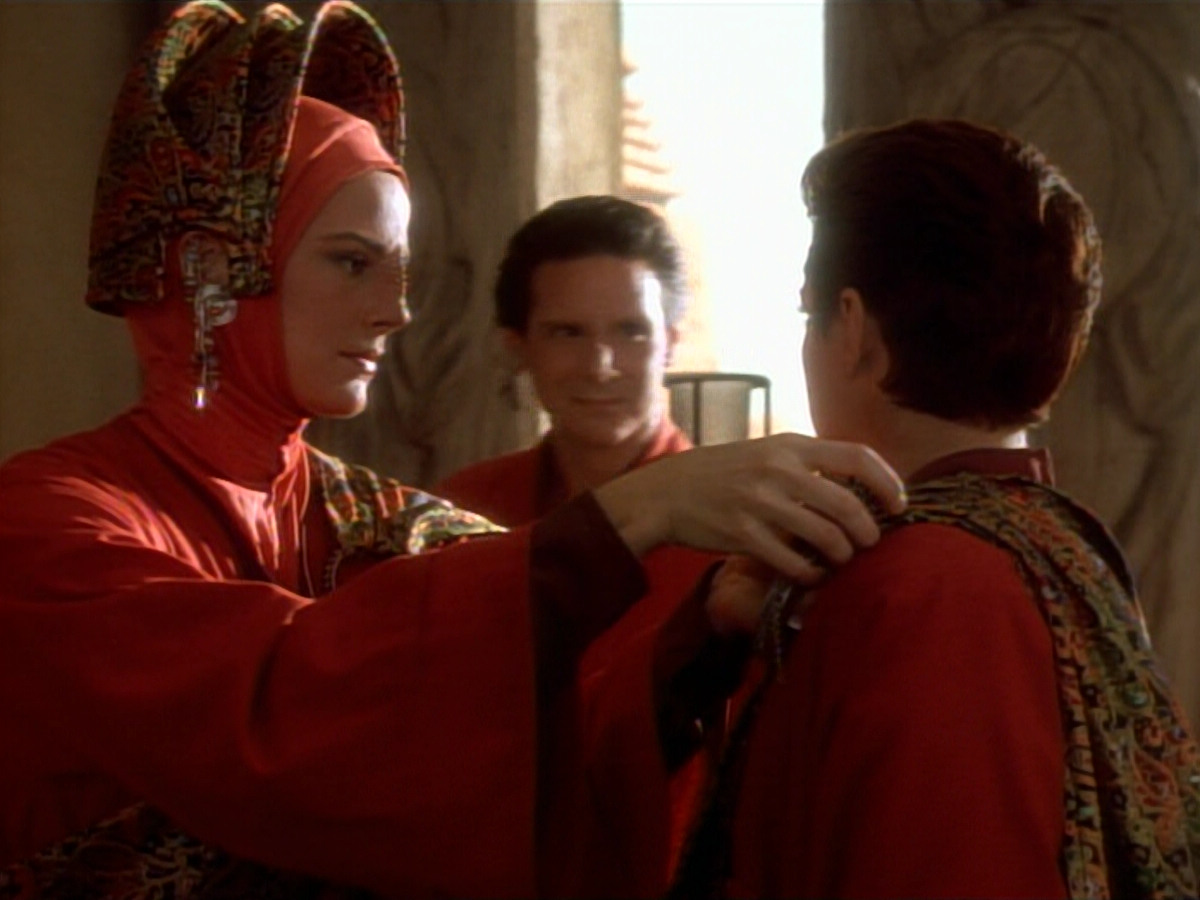 extant_StarTrekDS9_2x03-TheSiege_03088.jpg
