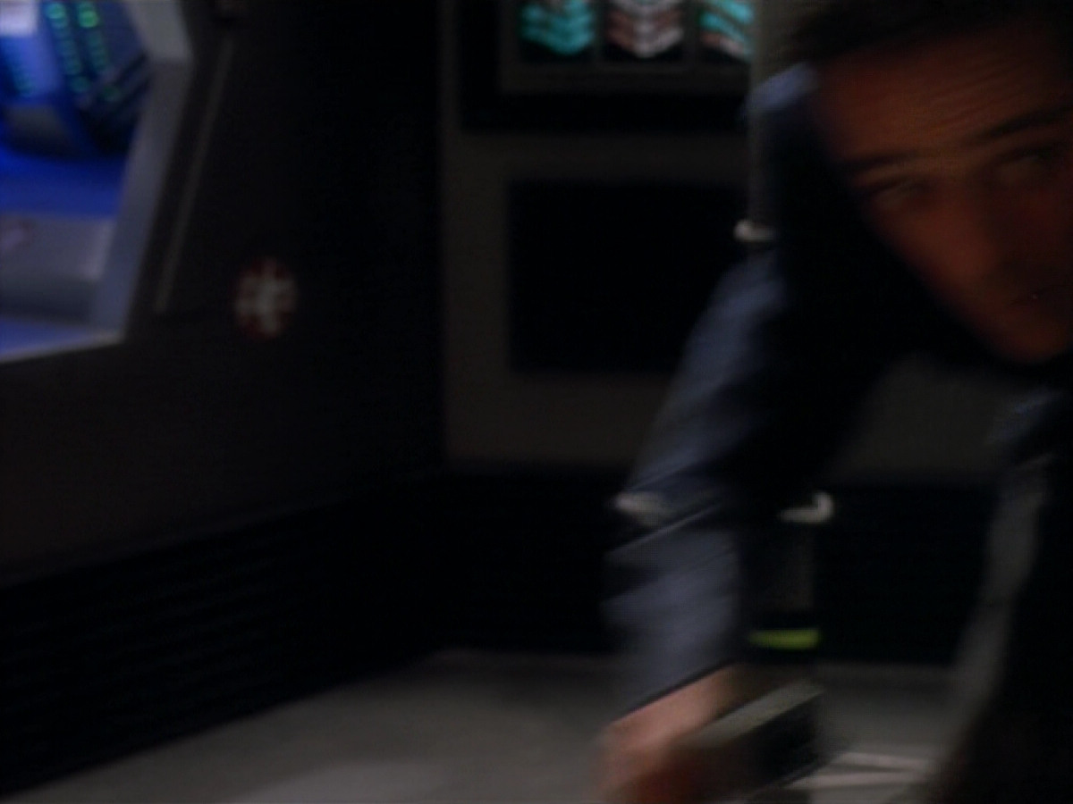 extant_StarTrekDS9_2x03-TheSiege_03105.jpg