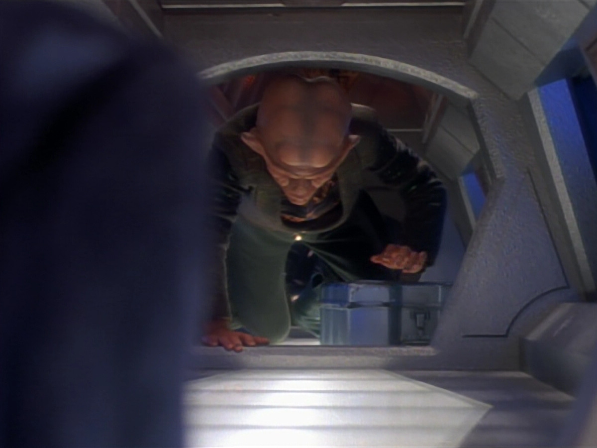 extant_StarTrekDS9_2x03-TheSiege_03130.jpg