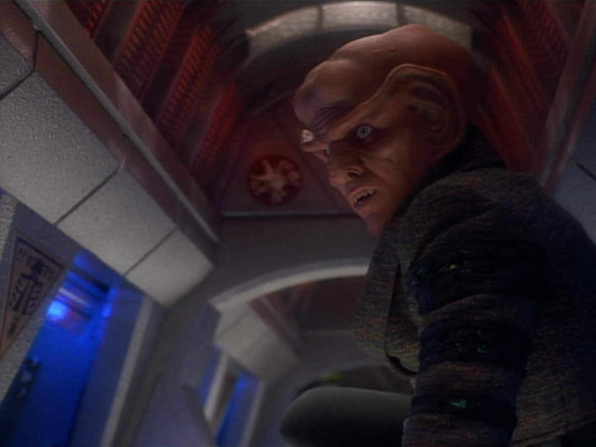 extant_StarTrekDS9_2x03-TheSiege_03173.jpg