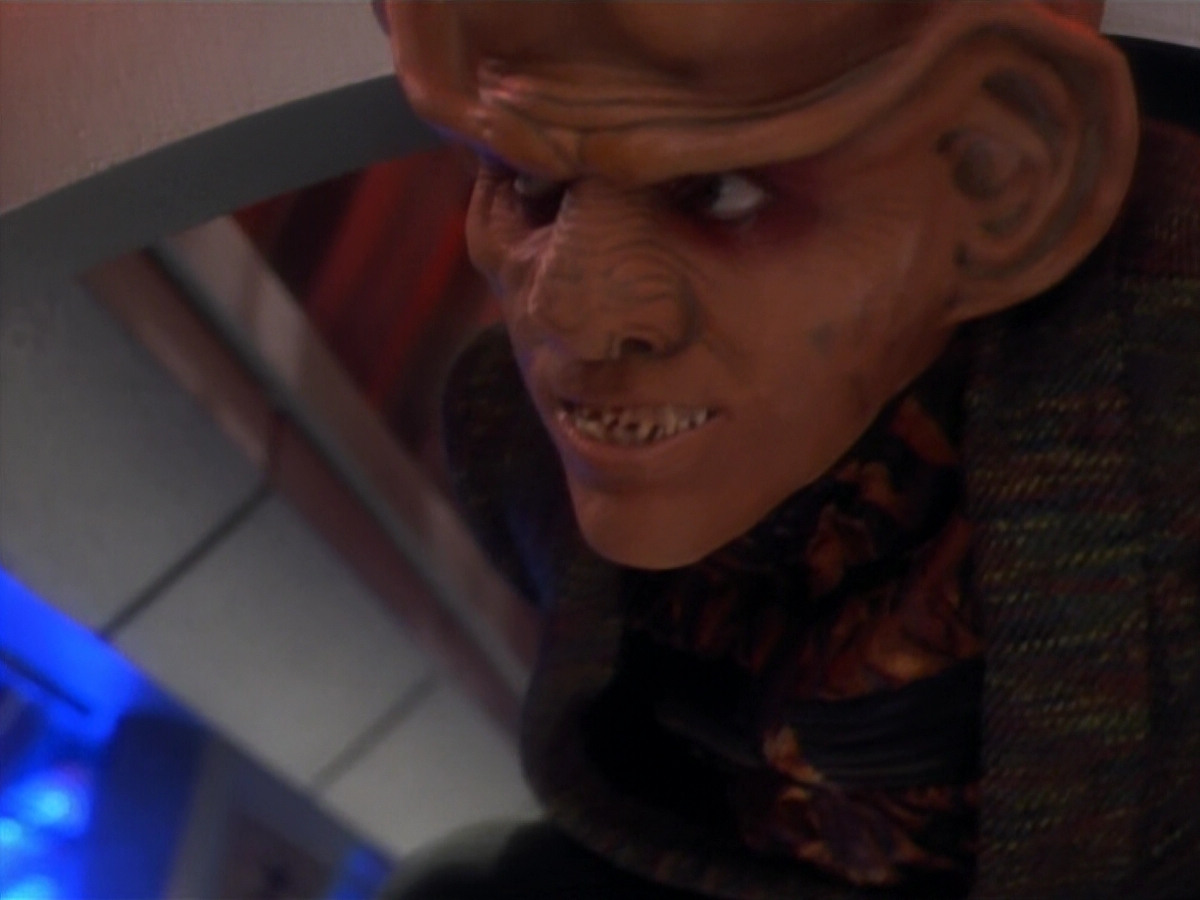 extant_StarTrekDS9_2x03-TheSiege_03199.jpg