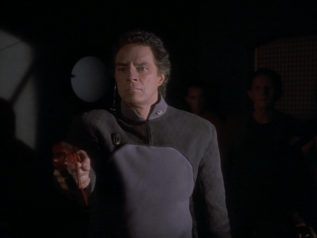 extant_StarTrekDS9_2x03-TheSiege_03287.jpg