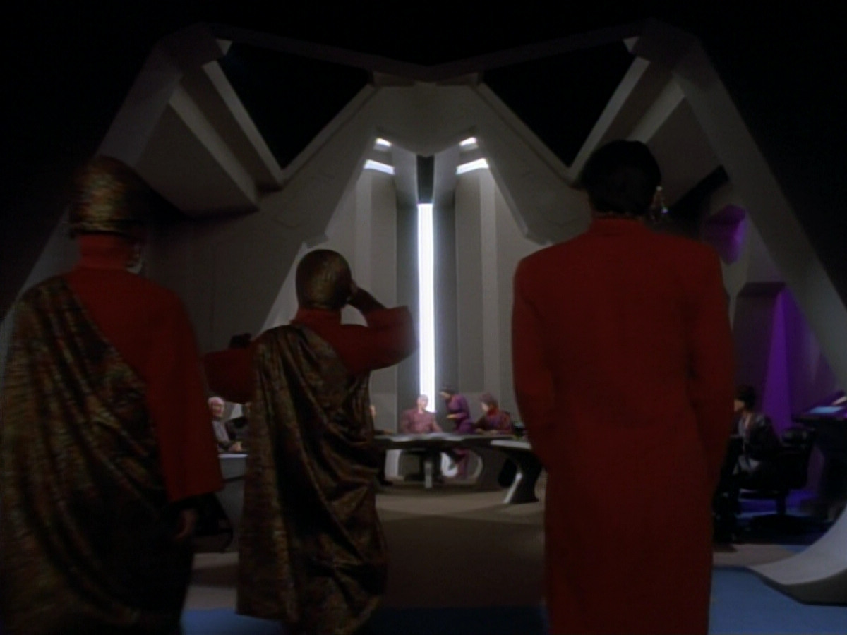 extant_StarTrekDS9_2x03-TheSiege_03302.jpg
