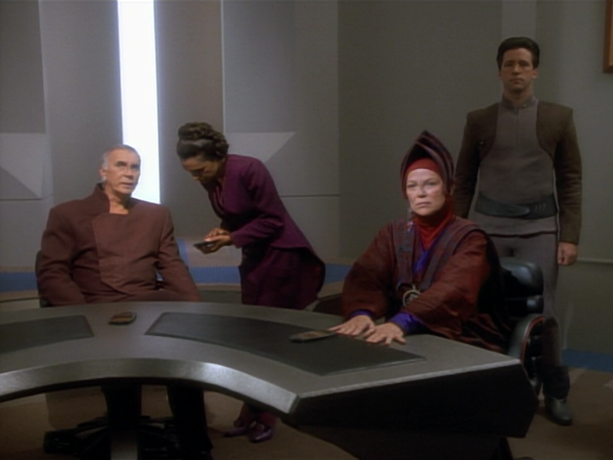 extant_StarTrekDS9_2x03-TheSiege_03307.jpg
