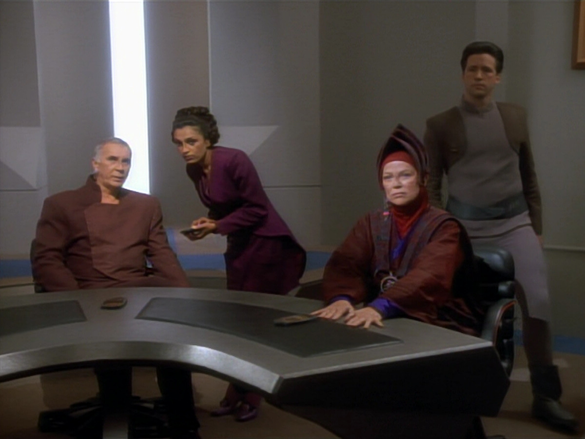 extant_StarTrekDS9_2x03-TheSiege_03308.jpg