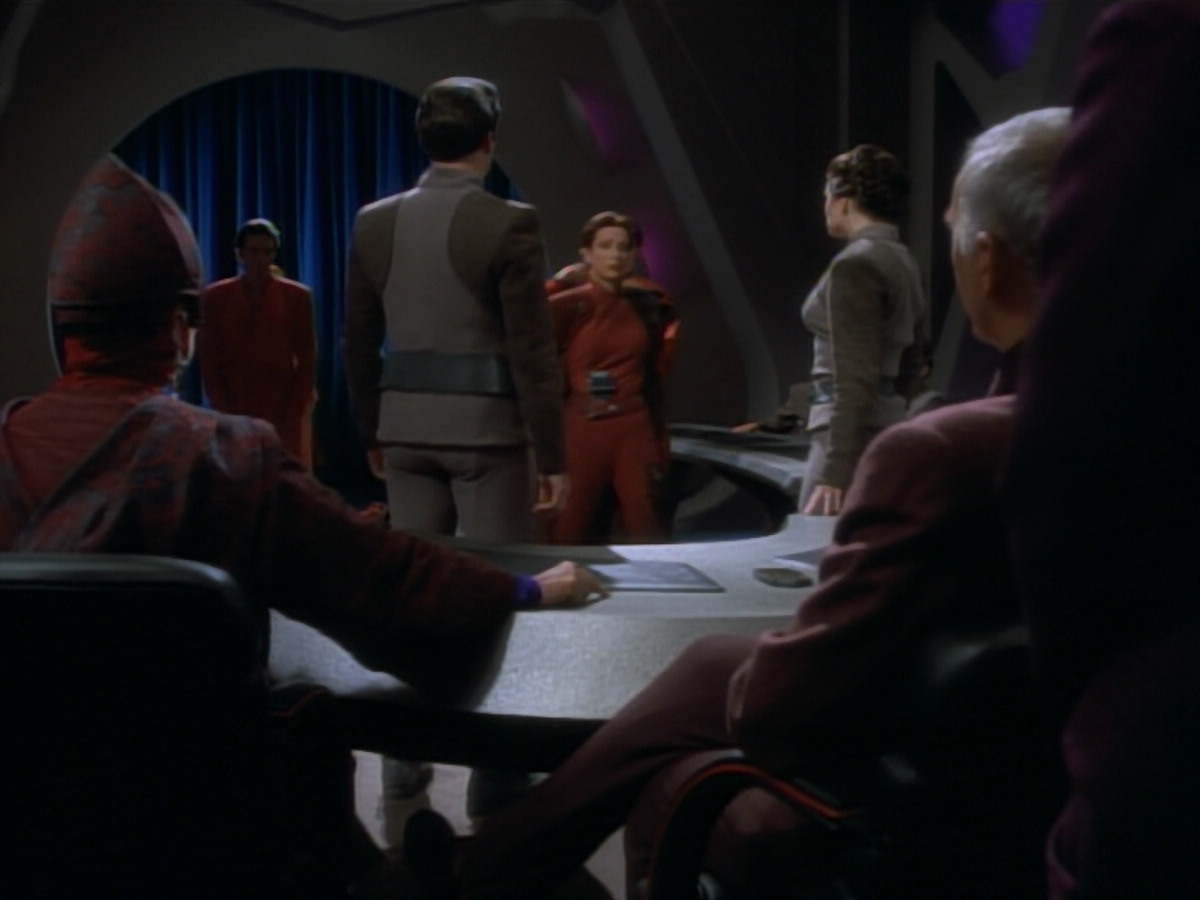 extant_StarTrekDS9_2x03-TheSiege_03312.jpg