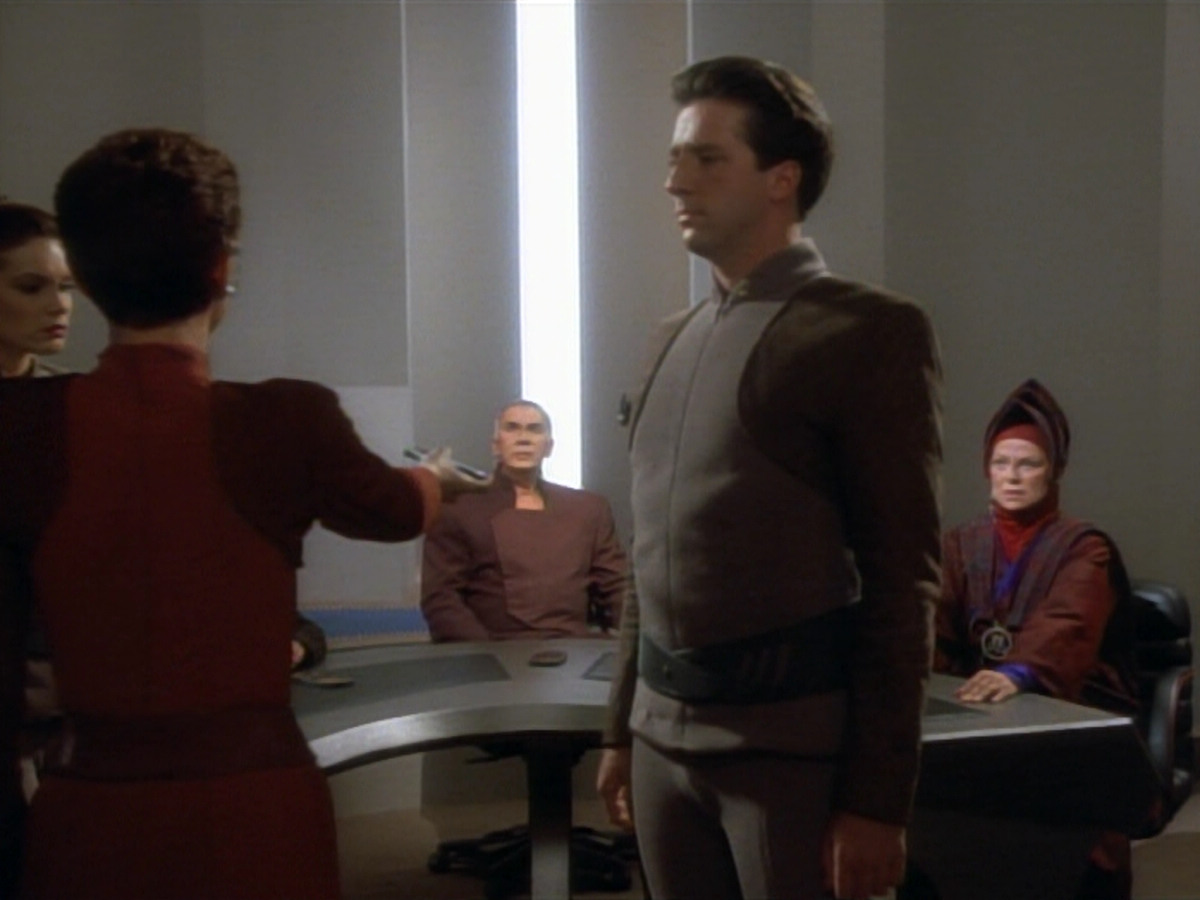 extant_StarTrekDS9_2x03-TheSiege_03355.jpg