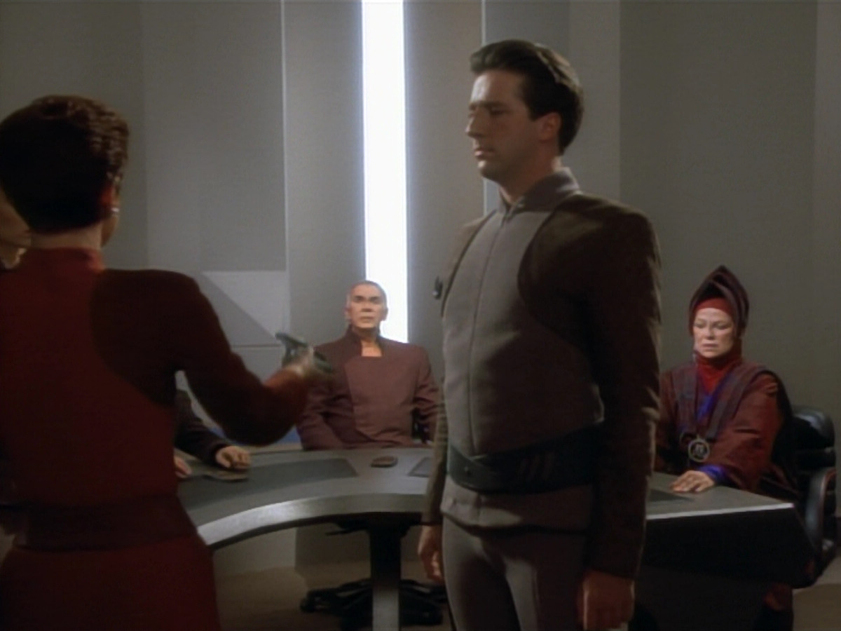 extant_StarTrekDS9_2x03-TheSiege_03356.jpg