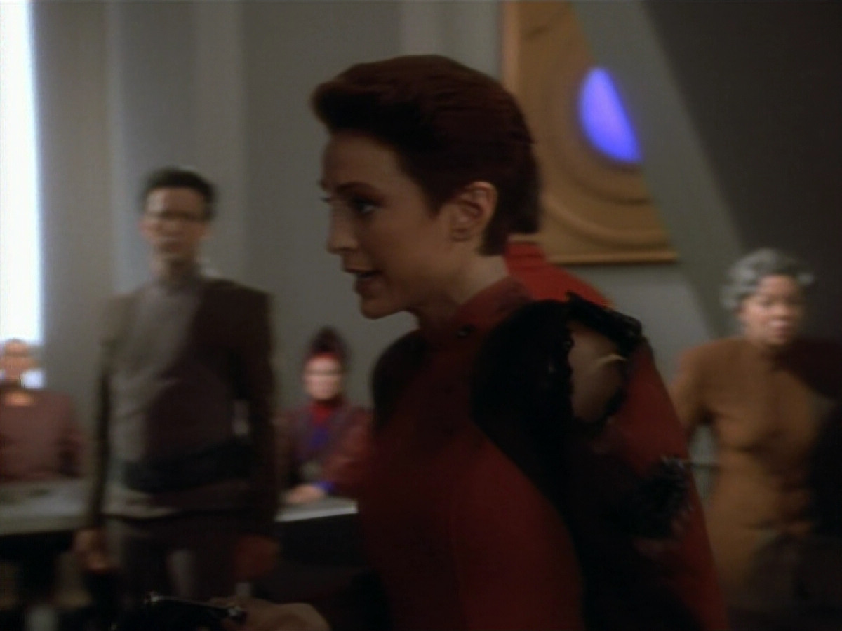 extant_StarTrekDS9_2x03-TheSiege_03368.jpg