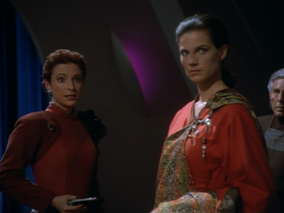extant_StarTrekDS9_2x03-TheSiege_03373.jpg