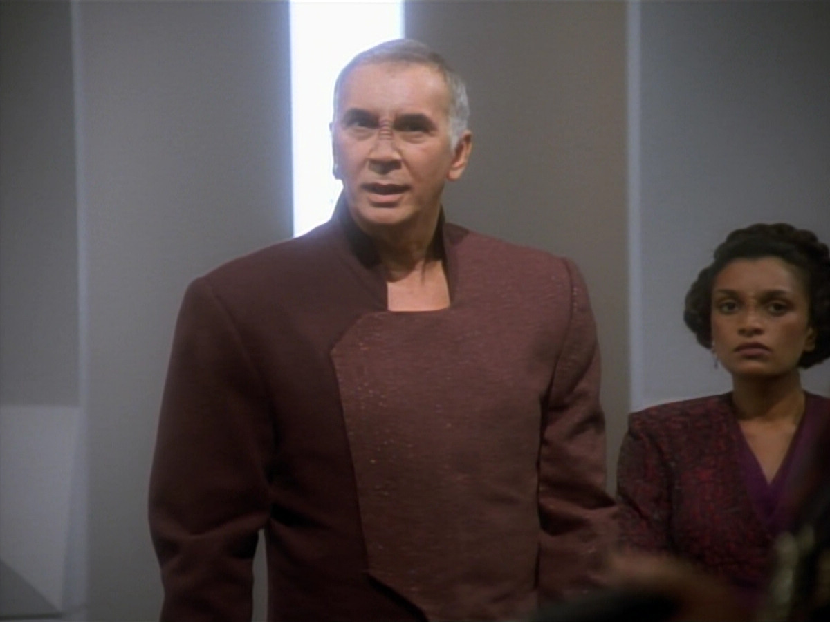 extant_StarTrekDS9_2x03-TheSiege_03404.jpg