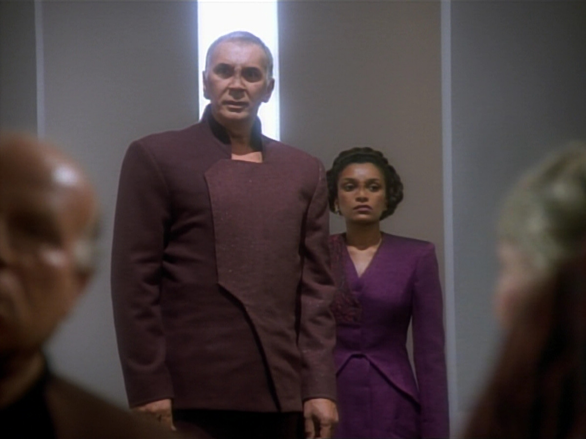 extant_StarTrekDS9_2x03-TheSiege_03420.jpg