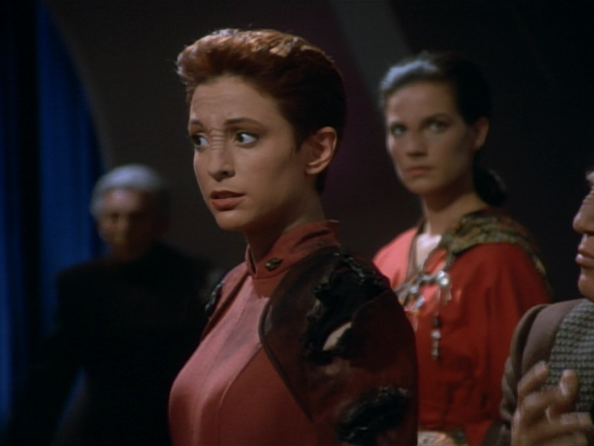 extant_StarTrekDS9_2x03-TheSiege_03426.jpg