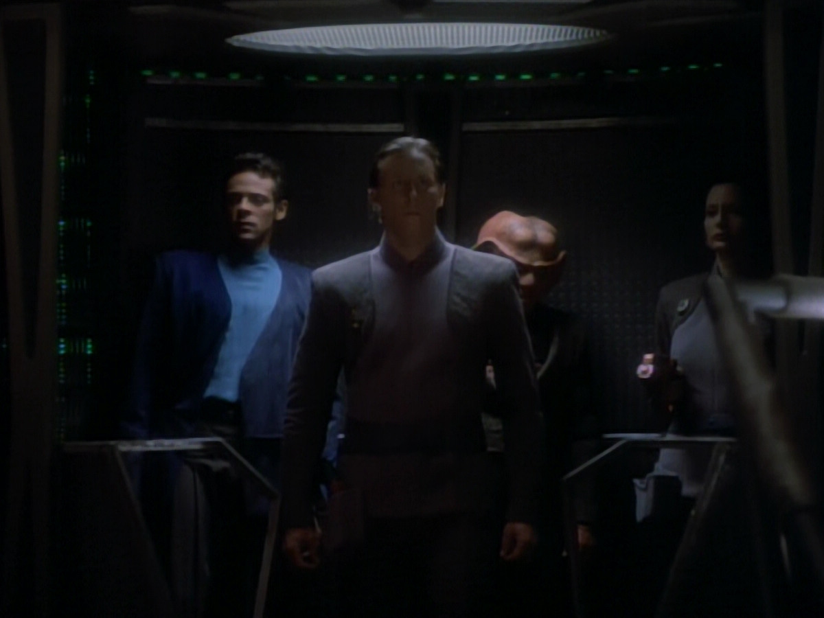 extant_StarTrekDS9_2x03-TheSiege_03451.jpg