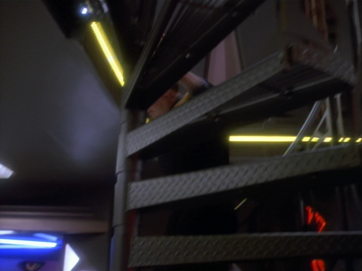 extant_StarTrekDS9_2x03-TheSiege_03748.jpg