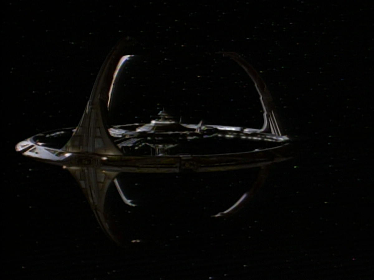 extant_StarTrekDS9_2x03-TheSiege_03770.jpg