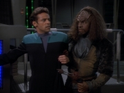 extant_StarTrekDS9_2x04-InvasiveProcedures_01373.jpg