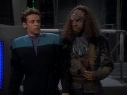 extant_StarTrekDS9_2x04-InvasiveProcedures_01386.jpg