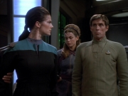 extant_StarTrekDS9_2x04-InvasiveProcedures_01396.jpg