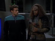 extant_StarTrekDS9_2x04-InvasiveProcedures_01398.jpg