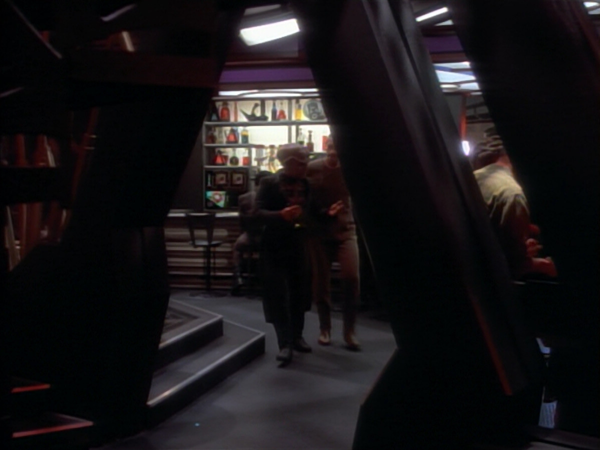 extant_StarTrekDS9_2x19-BloodOath_00006.jpg