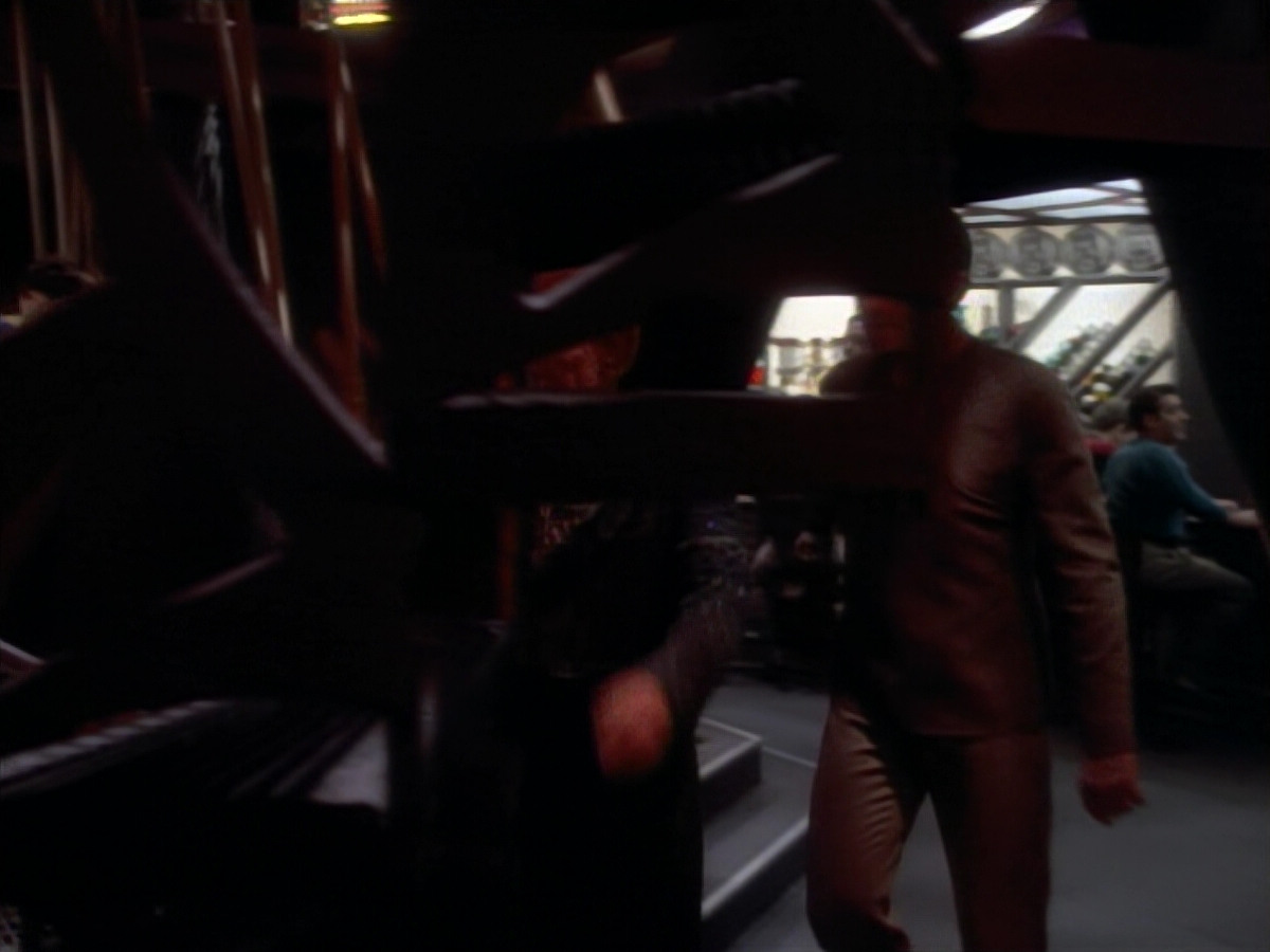 extant_StarTrekDS9_2x19-BloodOath_00010.jpg