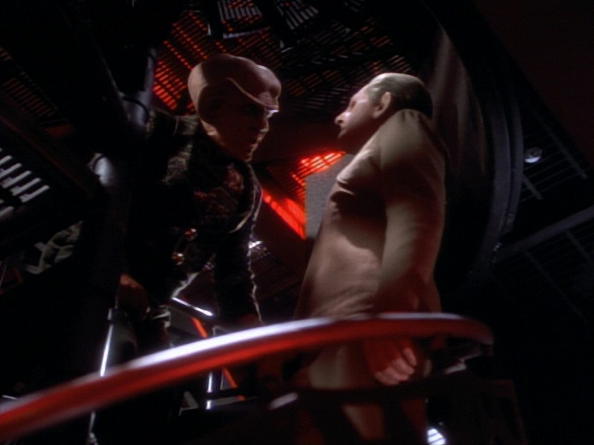 extant_StarTrekDS9_2x19-BloodOath_00026.jpg
