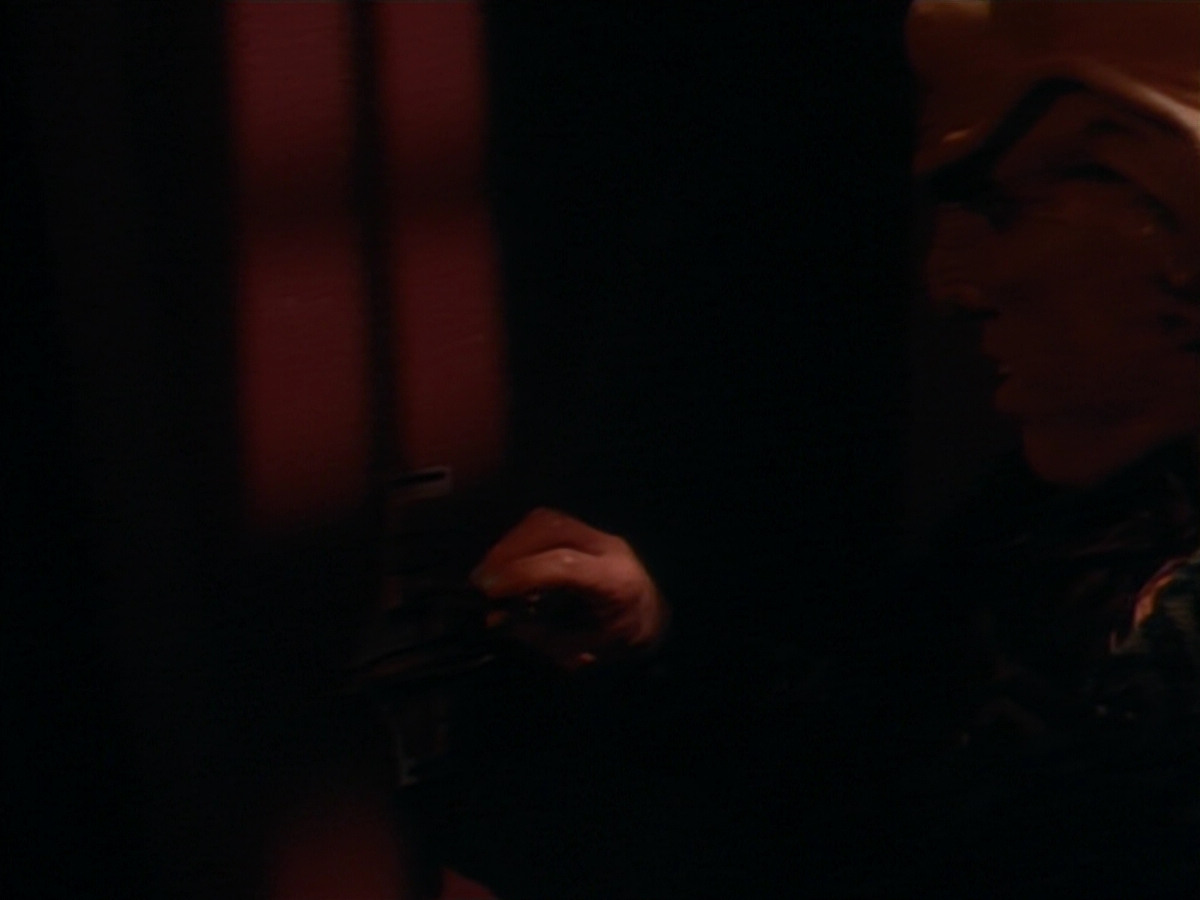 extant_StarTrekDS9_2x19-BloodOath_00105.jpg