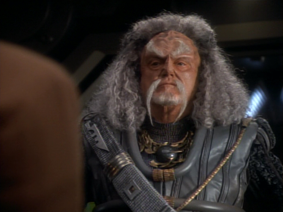 extant_StarTrekDS9_2x19-BloodOath_00220.jpg