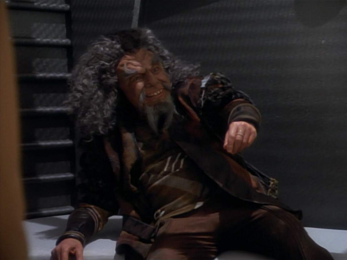 extant_StarTrekDS9_2x19-BloodOath_00302.jpg