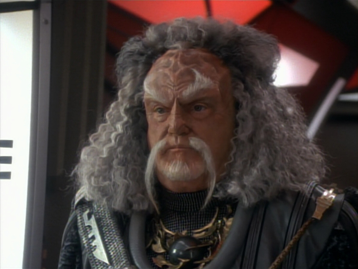 extant_StarTrekDS9_2x19-BloodOath_00317.jpg